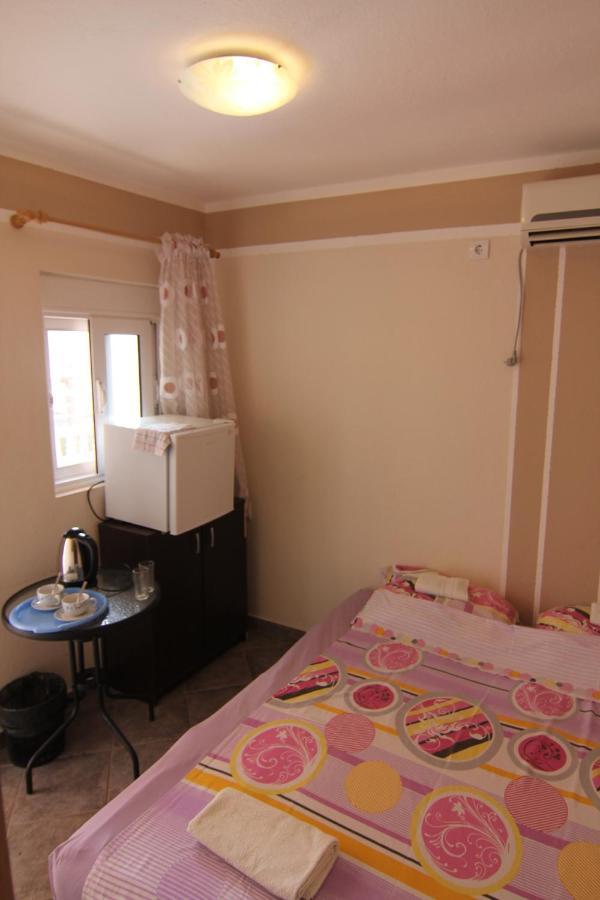 Apartments In Villa Viktoria Сутоморе Екстериор снимка