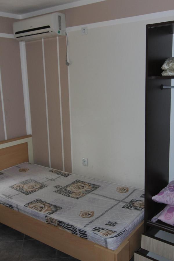 Apartments In Villa Viktoria Сутоморе Екстериор снимка