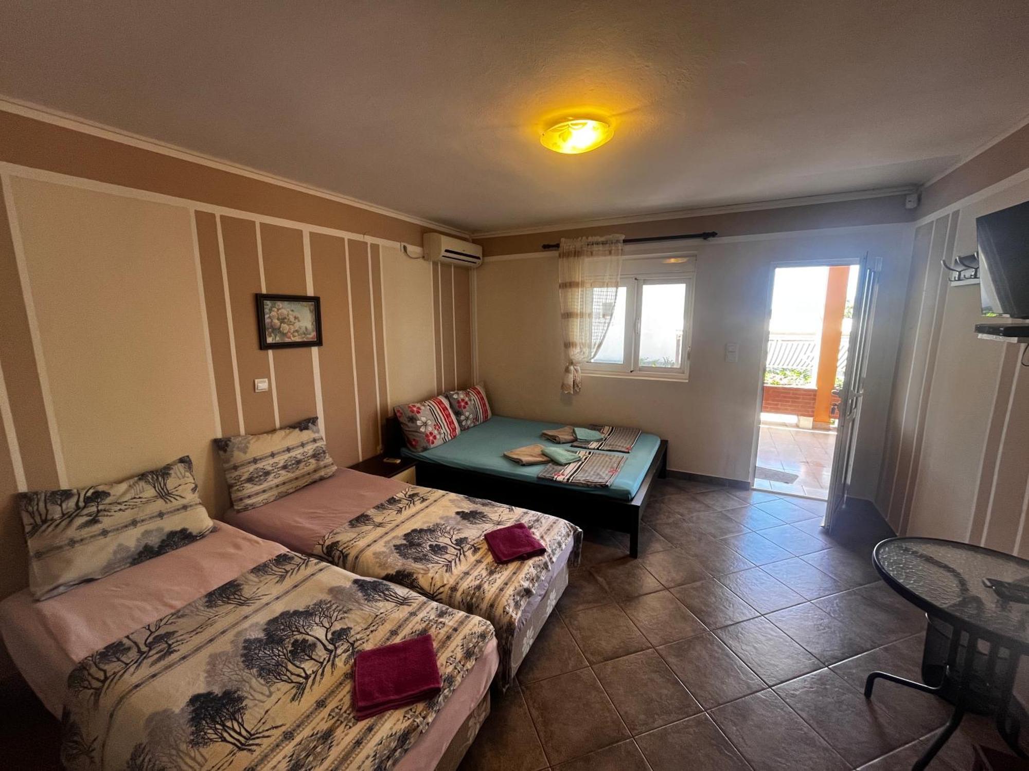 Apartments In Villa Viktoria Сутоморе Екстериор снимка