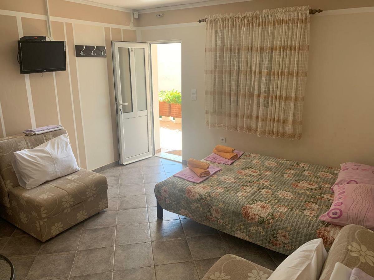Apartments In Villa Viktoria Сутоморе Екстериор снимка