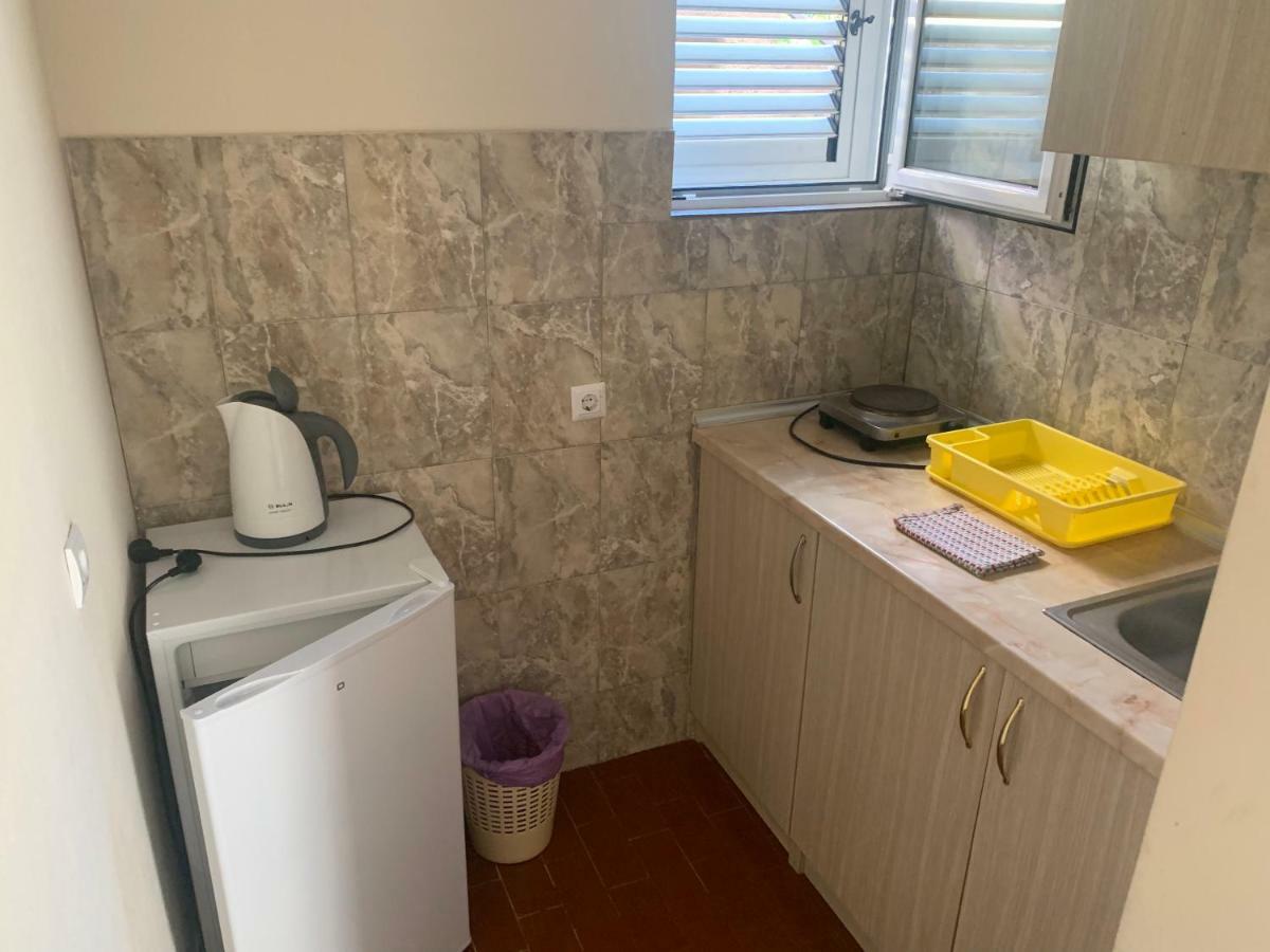 Apartments In Villa Viktoria Сутоморе Екстериор снимка